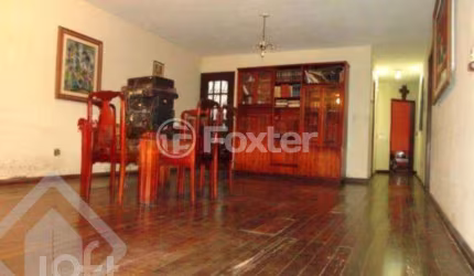 Casa com 5 quartos à venda na Rua Chile, 853, Jardim Botânico, Porto Alegre, 221 m2 por R$ 1.200.000