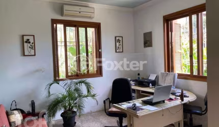 Casa com 2 quartos à venda na Rua Padre Teschauer, 96, Cascata, Porto Alegre, 246 m2 por R$ 800.000