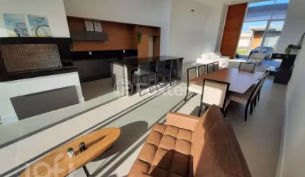 Casa em condomínio fechado com 4 quartos à venda na Estrada Estrada Do Mar, 545, Centro, Capão da Canoa, 196 m2 por R$ 1.480.000