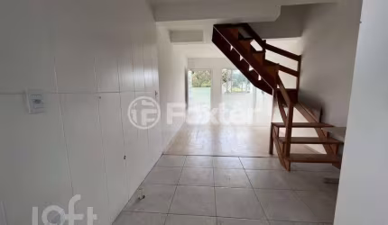 Casa com 2 quartos à venda na Rua Tenente Jorge Adão Charão, 393, Santa Fé, Caxias do Sul, 68 m2 por R$ 209.000