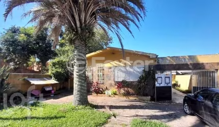 Casa com 4 quartos à venda na Avenida do Nazario, 181, Olaria, Canoas, 360 m2 por R$ 529.999