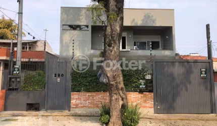 Casa com 2 quartos à venda na Rua Menezes Paredes, 290, Nonoai, Porto Alegre, 130 m2 por R$ 750.000