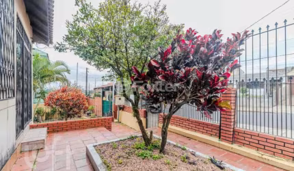 Casa com 2 quartos à venda na Rua Vidal de Negreiros, 733, Vila São José, Porto Alegre, 70 m2 por R$ 410.000