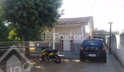 Casa com 2 quartos à venda na Beco do Paulino, 110, Santa Rosa de Lima, Porto Alegre, 700 m2 por R$ 750.000
