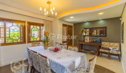 Casa com 3 quartos à venda na Rua Epifâneo Fogaça, 120, Cristo Rei, São Leopoldo, 443 m2 por R$ 2.400.000