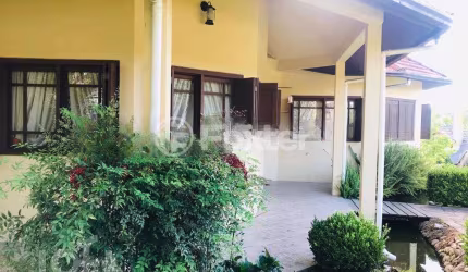 Casa em condomínio fechado com 3 quartos à venda na Rua Dos Papagaios, 20, Quinta da Serra, Canela, 370 m2 por R$ 3.000.000