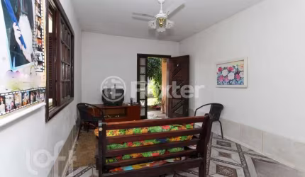 Casa com 2 quartos à venda na Rua Protásio Alves, 609, Niterói, Canoas, 210 m2 por R$ 499.000