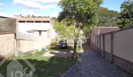 Casa com 3 quartos à venda na Rua Banco Inglês, 326, Santa Tereza, Porto Alegre, 1210 m2 por R$ 424.000