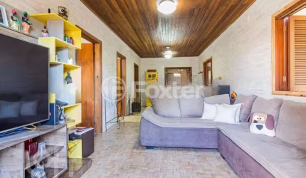 Casa com 2 quartos à venda na Rua Carmense, 140, Parque Santa Fé, Porto Alegre, 120 m2 por R$ 360.000