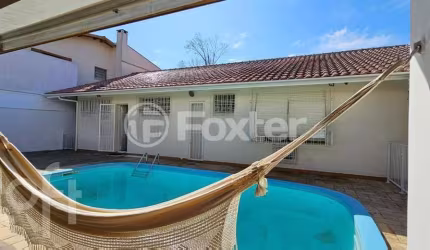 Casa com 3 quartos à venda na Rua Sapê, 605, Passo da Areia, Porto Alegre, 171 m2 por R$ 1.100.000