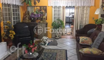 Casa com 3 quartos à venda na Rua Monte Castelo, 701, Nossa Senhora das Graças, Canoas, 600 m2 por R$ 664.999