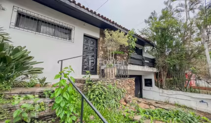 Casa com 4 quartos à venda na Rua Professor Fernando Carneiro, 102, Três Figueiras, Porto Alegre, 360 m2 por R$ 1.450.000