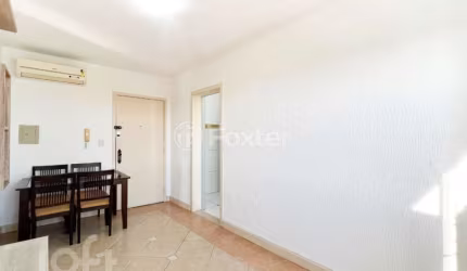 Apartamento com 2 quartos à venda na Rua Monte Castelo, 1041, Nossa Senhora das Graças, Canoas, 57 m2 por R$ 320.000