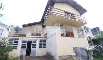 Casa com 5 quartos à venda na Rua Samuel Madureira Coelho, 22, Teresópolis, Porto Alegre, 280 m2 por R$ 700.000