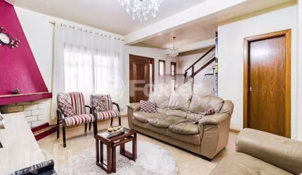 Casa com 3 quartos à venda na Avenida Cai, 884, Cristal, Porto Alegre, 192 m2 por R$ 750.000