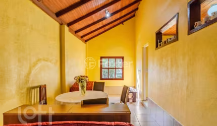Casa com 2 quartos à venda na Avenida Juca Batista, 7249, Ponta Grossa, Porto Alegre, 220 m2 por R$ 290.000