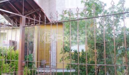Casa com 2 quartos à venda na Rua Vitoldo Francisco Krolikowski, 32, Ponta Grossa, Porto Alegre, 70 m2 por R$ 212.000