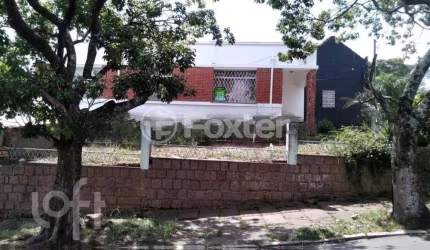 Casa com 3 quartos à venda na Rua Erechim, 151, Nonoai, Porto Alegre, 250 m2 por R$ 500.000