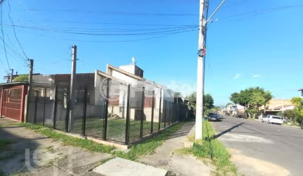 Casa com 2 quartos à venda na Rua Geraldo Tollens Linck, 40, Hípica, Porto Alegre, 60 m2 por R$ 319.000