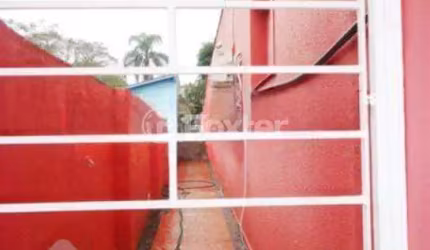Casa com 3 quartos à venda na Avenida Guaíba, 11970, Ipanema, Porto Alegre, 560 m2 por R$ 851.000