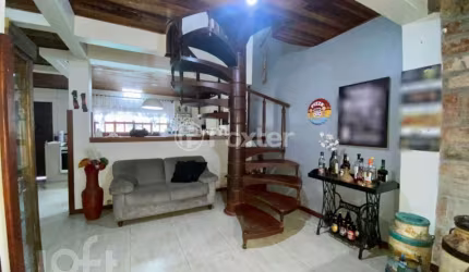 Casa com 4 quartos à venda na Rua Agulhas Negras, 41, Coronel Aparício Borges, Porto Alegre, 295 m2 por R$ 550.000