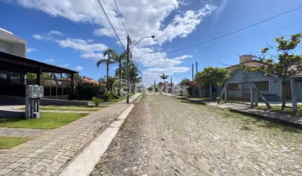Casa com 2 quartos à venda na Rua das Hortências, 3968, Capão Novo, Capão da Canoa, 104 m2 por R$ 586.000