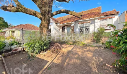 Casa com 3 quartos à venda na Rua Comendador Antônio Fontoura, 213, Cascata, Porto Alegre, 695 m2 por R$ 642.000