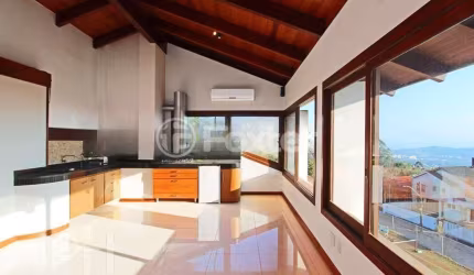 Casa com 3 quartos à venda na Rua Dona Lida Monteiro, 180, Teresópolis, Porto Alegre, 600 m2 por R$ 1.890.000