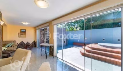 Casa com 3 quartos à venda na Rua General Tadeusz Kosciuszko, 52, Jardim Isabel, Porto Alegre, 231 m2 por R$ 950.000