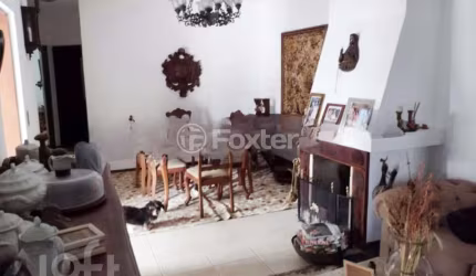 Casa com 3 quartos à venda na Rua Edemilson Santos Silva, 10, Espírito Santo, Porto Alegre, 136 m2 por R$ 680.000