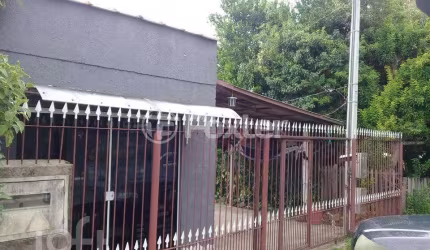 Casa à venda na Avenida Rio Grande do Sul, 3470, Mathias Velho, Canoas, 225 m2 por R$ 213.000