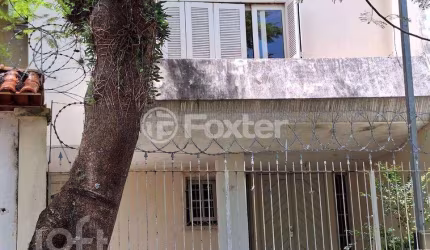 Casa com 3 quartos à venda na Rua Fontoura Xavier, 169, Jardim São Pedro, Porto Alegre, 400 m2 por R$ 800.000