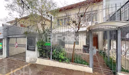 Casa com 3 quartos à venda na Avenida Plínio Brasil Milano, 1295, Auxiliadora, Porto Alegre, 278 m2 por R$ 2.500.000