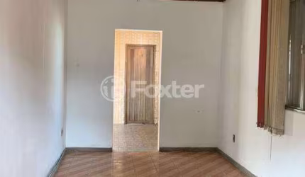 Casa com 2 quartos à venda na Rua Itiberê de Moura, 108, Passo das Pedras, Porto Alegre, 366 m2 por R$ 350.000