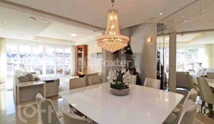 Casa com 3 quartos à venda na Rua Doutor Barbosa Gonçalves, 46, Chácara das Pedras, Porto Alegre, 453 m2 por R$ 2.300.000