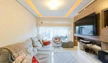 Casa com 3 quartos à venda na Rua Wilson Conceição Bona, 133, Hípica, Porto Alegre, 200 m2 por R$ 725.000