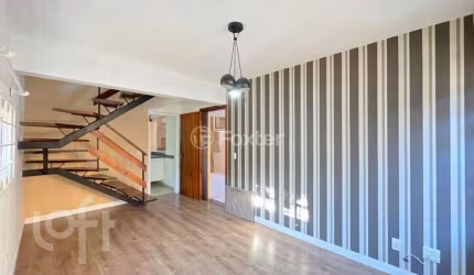 Casa em condomínio fechado com 3 quartos à venda na Rua General Gomes Carneiro, 80, Medianeira, Porto Alegre, 117 m2 por R$ 450.000