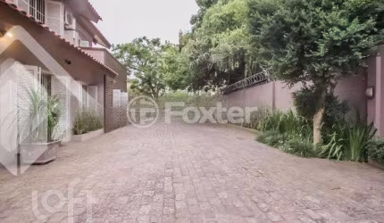 Casa com 8 quartos à venda na Rua Mucio Teixeira, 1700, Menino Deus, Porto Alegre, 300 m2 por R$ 2.299.000
