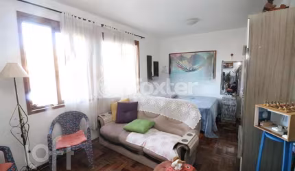 Apartamento com 1 quarto à venda na Rua Doutor Voltaire Pires, 968, Santo Antônio, Porto Alegre, 27 m2 por R$ 135.000