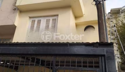 Casa com 6 quartos à venda na Avenida Nova York, 726, Auxiliadora, Porto Alegre, 300 m2 por R$ 800.000