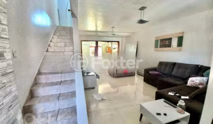 Casa com 2 quartos à venda na Rua Silvestre Sauter, 22, Hípica, Porto Alegre, 105 m2 por R$ 360.000