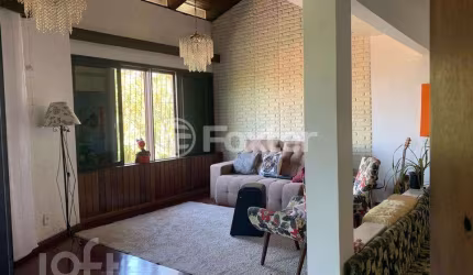 Casa com 4 quartos à venda na Rua Santo Camaratta-Santino, 16, Parque Santa Fé, Porto Alegre, 261 m2 por R$ 650.000