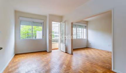 Apartamento com 3 quartos à venda na Rua Ramiro Barcelos, 2111, Santana, Porto Alegre, 111 m2 por R$ 450.000