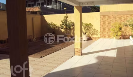 Casa com 3 quartos à venda na Avenida Benno Mentz, 1088, Vila Ipiranga, Porto Alegre, 290 m2 por R$ 1.200.000
