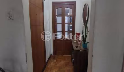 Apartamento com 2 quartos à venda na Rua Coronel Hilário Pereira Fortes, 12, Camaquã, Porto Alegre, 53 m2 por R$ 145.000