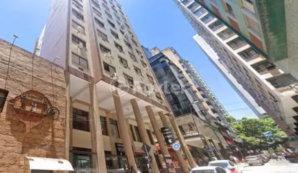 Kitnet / Stúdio à venda na Rua Vigário José Inácio, 506, Centro Histórico, Porto Alegre, 26 m2 por R$ 180.000