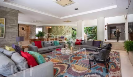 Casa com 3 quartos à venda na Rua Doutor Barbosa Gonçalves, 451, Chácara das Pedras, Porto Alegre, 1291 m2 por R$ 25.000.000