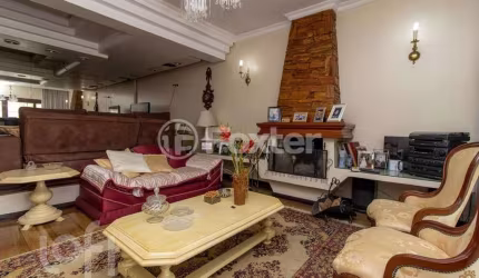 Casa com 4 quartos à venda na Rua Geraldo Souza Moreira, 65, Passo da Areia, Porto Alegre, 147 m2 por R$ 1.100.000