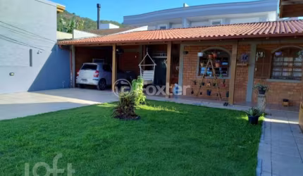 Casa com 4 quartos à venda na Rua Franklin Cascaes, 282, Ponta das Canas, Florianópolis, 250 m2 por R$ 1.200.000