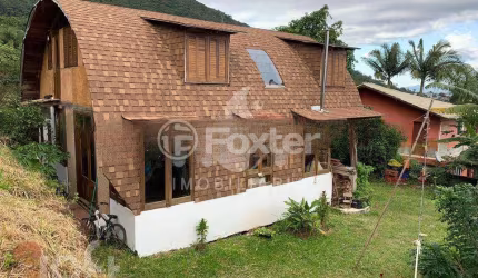 Casa com 4 quartos à venda na Servidão Arapongas, 181, Ribeirão da Ilha, Florianópolis, 170 m2 por R$ 1.900.000